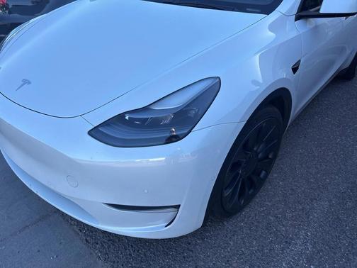 2022 Tesla Model Y Performance Dual Motor All-Wheel Drive