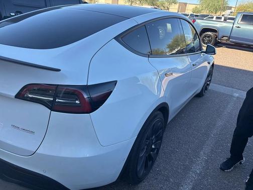 2022 Tesla Model Y Performance Dual Motor All-Wheel Drive