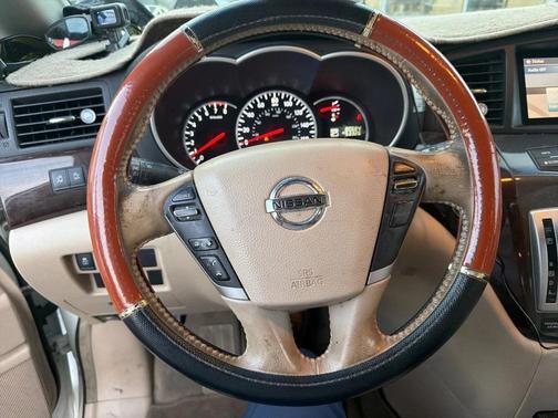 2014 Nissan Quest SL