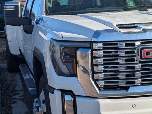 2025 GMC Sierra 3500 Denali