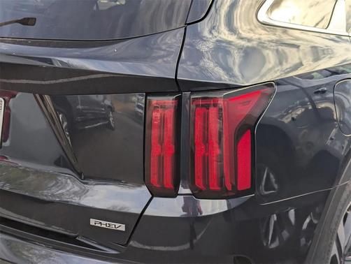 2023 Kia Sorento Plug-In Hybrid SX Prestige