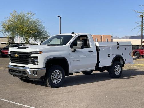 Summit White 2026 Chevrolet Silverado 2500 WT
