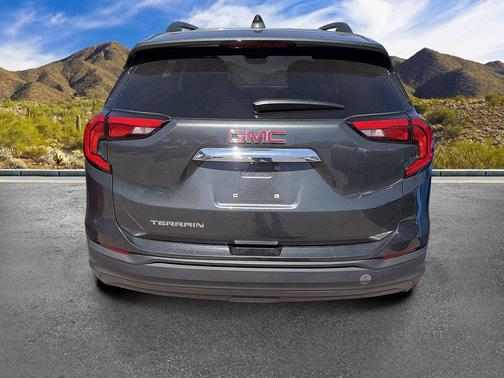 Graphite Gray Metallic 2018 GMC Terrain SLE