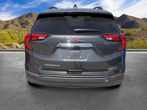 Graphite Gray Metallic 2018 GMC Terrain SLE