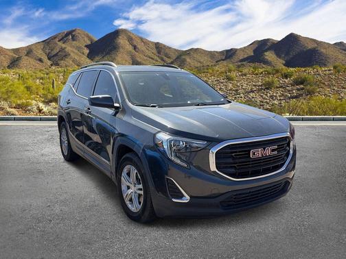 Graphite Gray Metallic 2018 GMC Terrain SLE