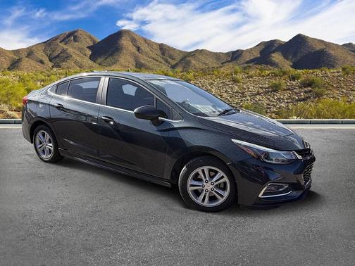 Graphite Metallic 2018 Chevrolet Cruze LT