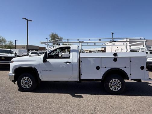 Summit White 2026 Chevrolet Silverado 2500 WT
