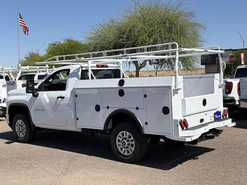 Summit White 2026 Chevrolet Silverado 2500 WT