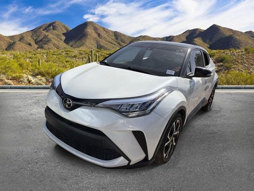 Blizzard Pearl w/Black Roof 2020 Toyota C-HR XLE