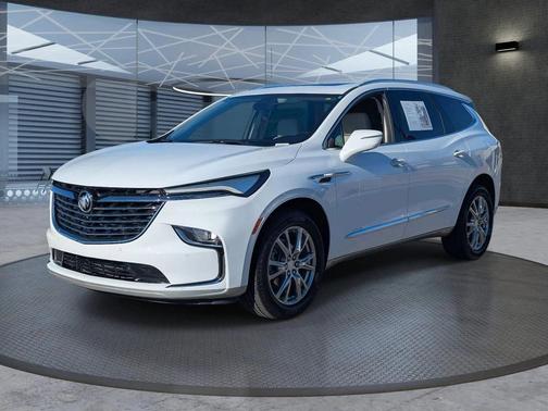 2022 Buick Enclave FWD Essence