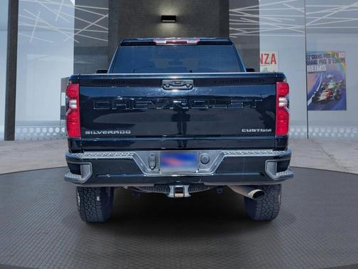 2022 Chevrolet Silverado 2500 Custom