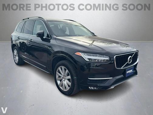 2019 Volvo XC90 T6 Momentum