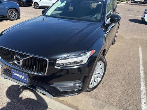 2019 Volvo XC90 T6 Momentum