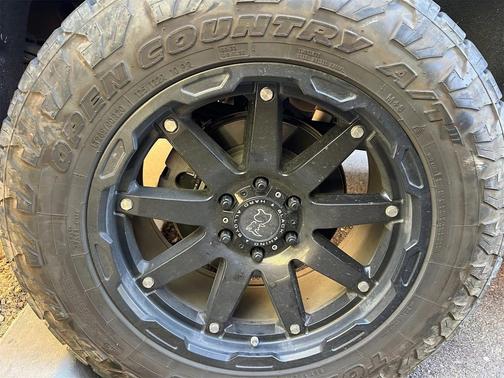 2022 GMC Sierra 1500 AT4