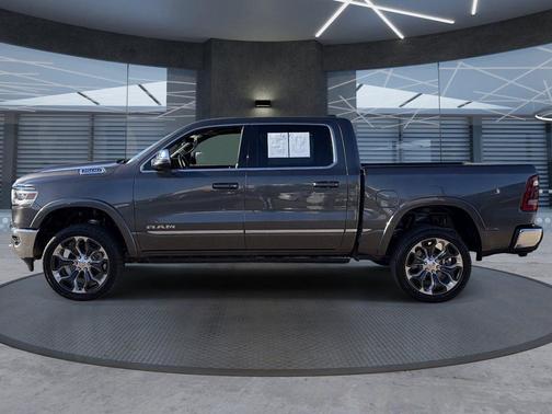 Granite Crystal Metallic Clearcoat 2023 RAM 1500 Limited
