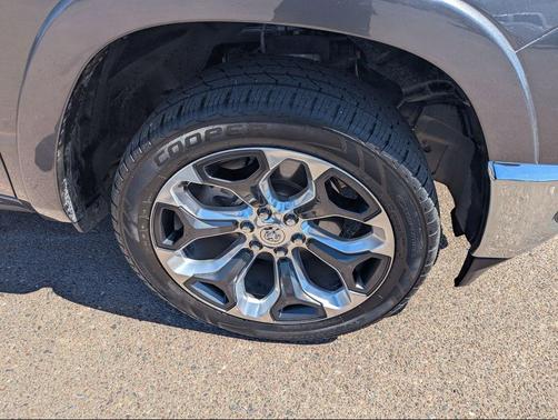 Granite Crystal Metallic Clearcoat 2023 RAM 1500 Limited