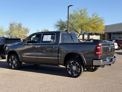 Granite Crystal Metallic Clearcoat 2023 RAM 1500 Limited
