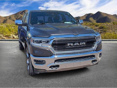 Granite Crystal Metallic Clearcoat 2023 RAM 1500 Limited