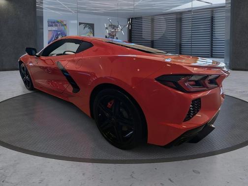 2026 Chevrolet Corvette Stingray w/1LT