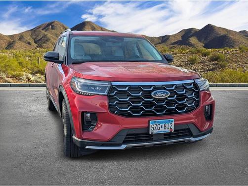 2025 Ford Explorer Platinum