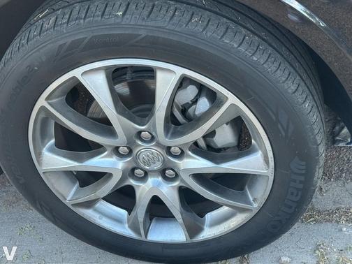 2020 Buick Envision FWD Essence