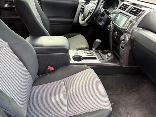 Magnetic Gray Metallic 2018 Toyota 4Runner SR5
