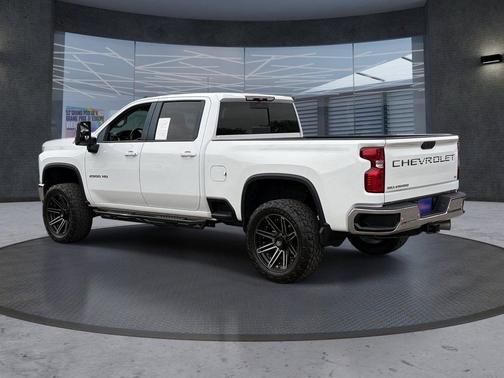 Summit White 2020 Chevrolet Silverado 2500 LT