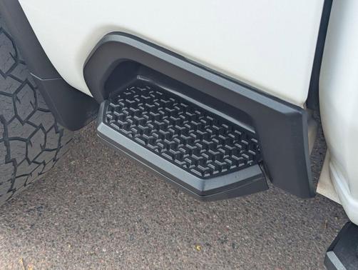 Summit White 2020 Chevrolet Silverado 2500 LT