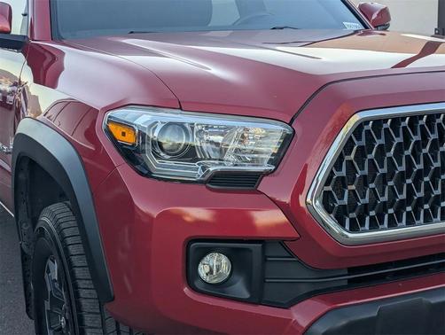 2019 Toyota Tacoma SR