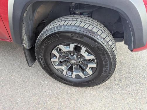 2019 Toyota Tacoma SR