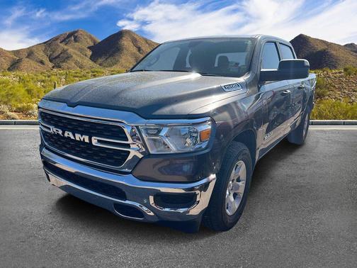 Granite Crystal Metallic Clearcoat 2024 RAM 1500 Big Horn/Lone Star