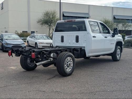 Summit White 2026 Chevrolet Silverado 2500 WT