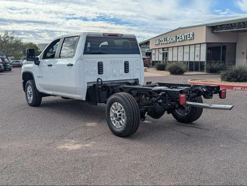 Summit White 2026 Chevrolet Silverado 2500 WT