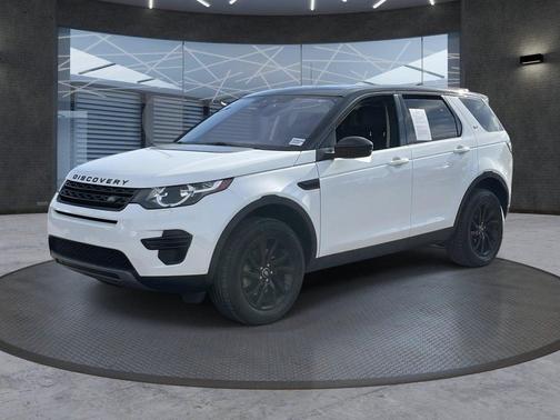 White 2019 Land Rover Discovery Sport SE