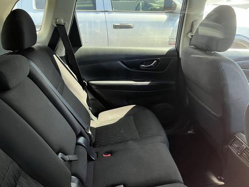 Gun Metallic 2018 Nissan Rogue S