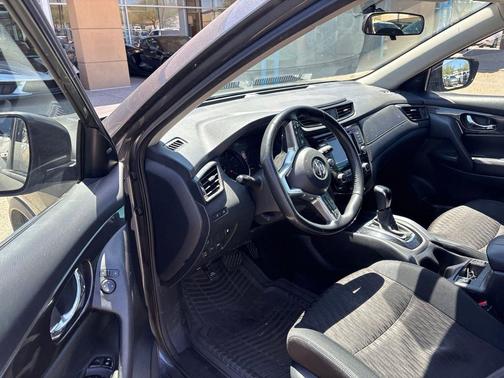 Gun Metallic 2018 Nissan Rogue S