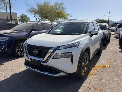 Pearl White Tricoat 2023 Nissan Rogue Platinum