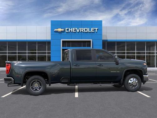2026 Chevrolet Silverado 3500 LT