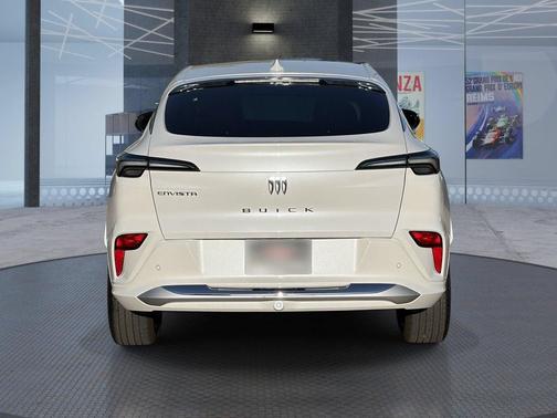 White Frost Tricoat 2025 Buick Envista Avenir FWD