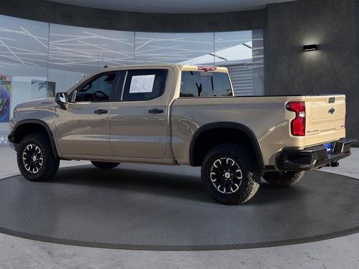 Sand Dune Metallic 2022 Chevrolet Silverado 1500 ZR2