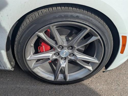 2021 Chevrolet Camaro RWD Coupe LT1