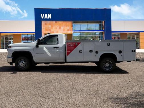 2025 Chevrolet Silverado 3500 WT