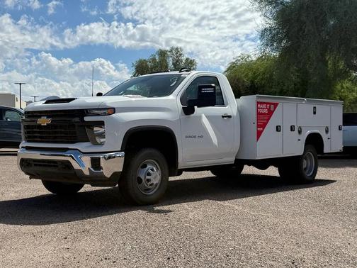 2025 Chevrolet Silverado 3500 WT