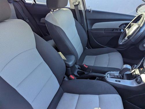 2015 Chevrolet Cruze LS