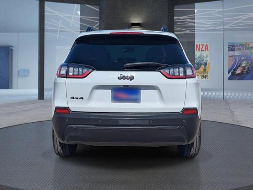 2023 Jeep Cherokee Altitude
