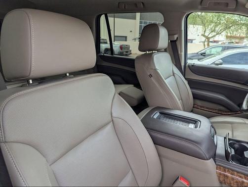 Iridescent Pearl Tricoat 2017 Chevrolet Tahoe Premier