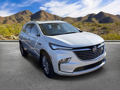 White Frost Tricoat 2024 Buick Enclave Essence FWD