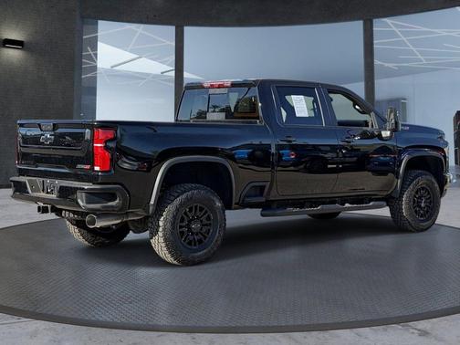 Black 2026 Chevrolet Silverado 2500 Crew Cab, Standard Bed, XR2, 4WD