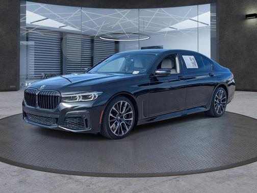 2021 BMW 740 740i