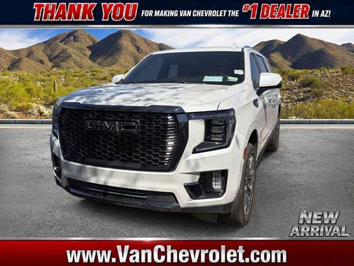 White Frost Tricoat 2023 GMC Yukon XL Denali Ultimate